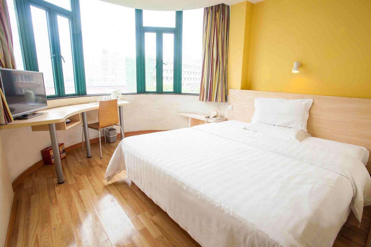 7Days Inn Guangzhou Southern Hospital Medical College Station Buitenkant foto