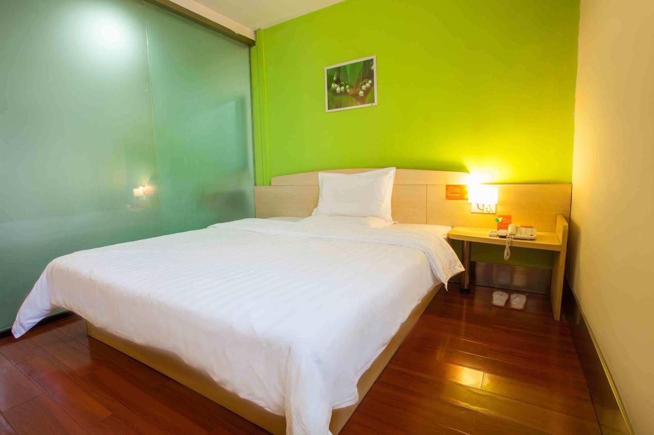 7Days Inn Guangzhou Southern Hospital Medical College Station Buitenkant foto