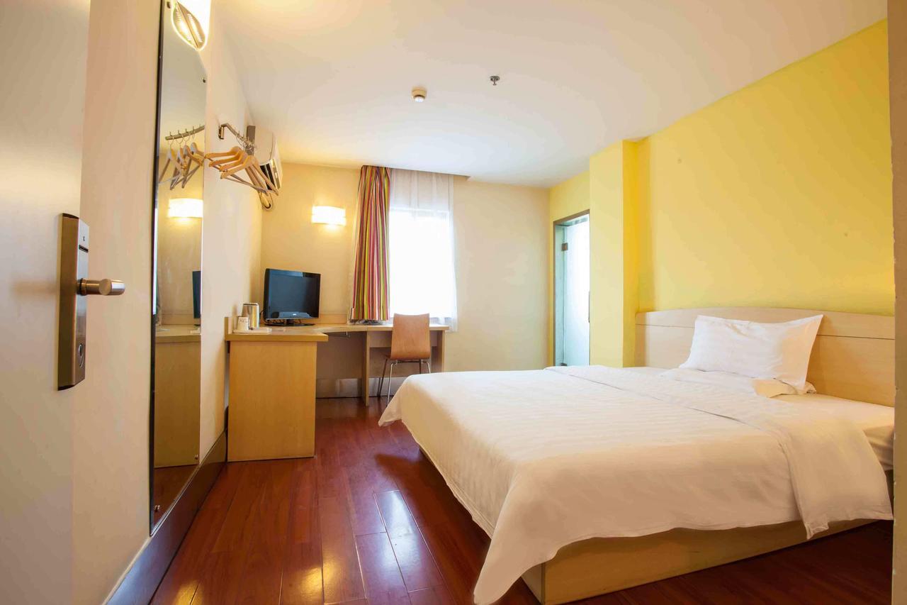 7Days Inn Guangzhou Southern Hospital Medical College Station Buitenkant foto
