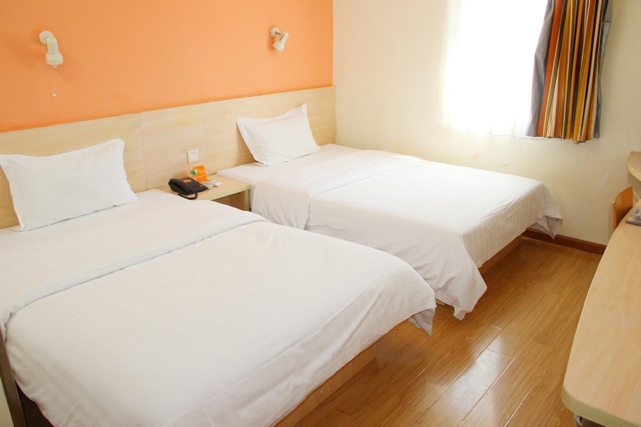 7Days Inn Guangzhou Southern Hospital Medical College Station Buitenkant foto