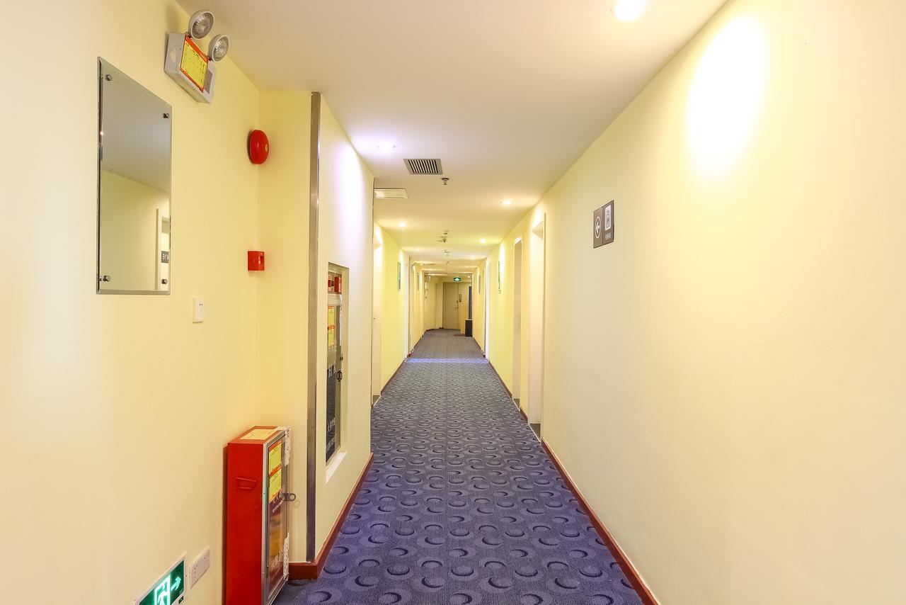 7Days Inn Guangzhou Southern Hospital Medical College Station Buitenkant foto